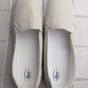 Bass slip on canvas shoes